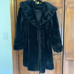 Faux Fur Jones of New York Coat